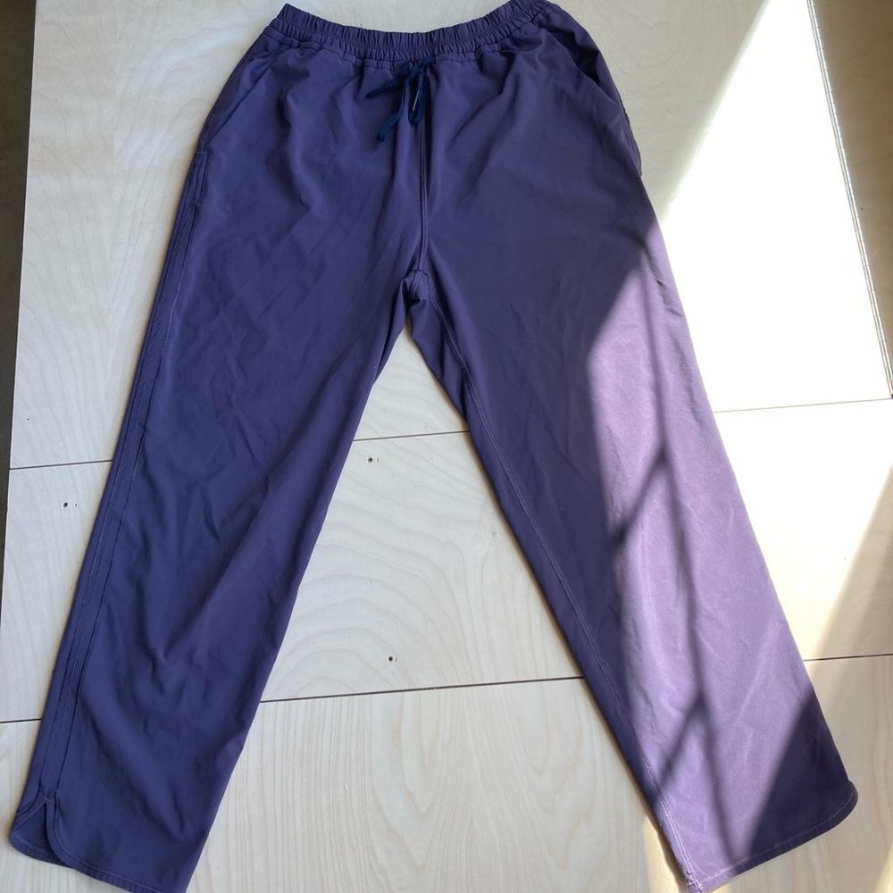 Lululemon capri joggers